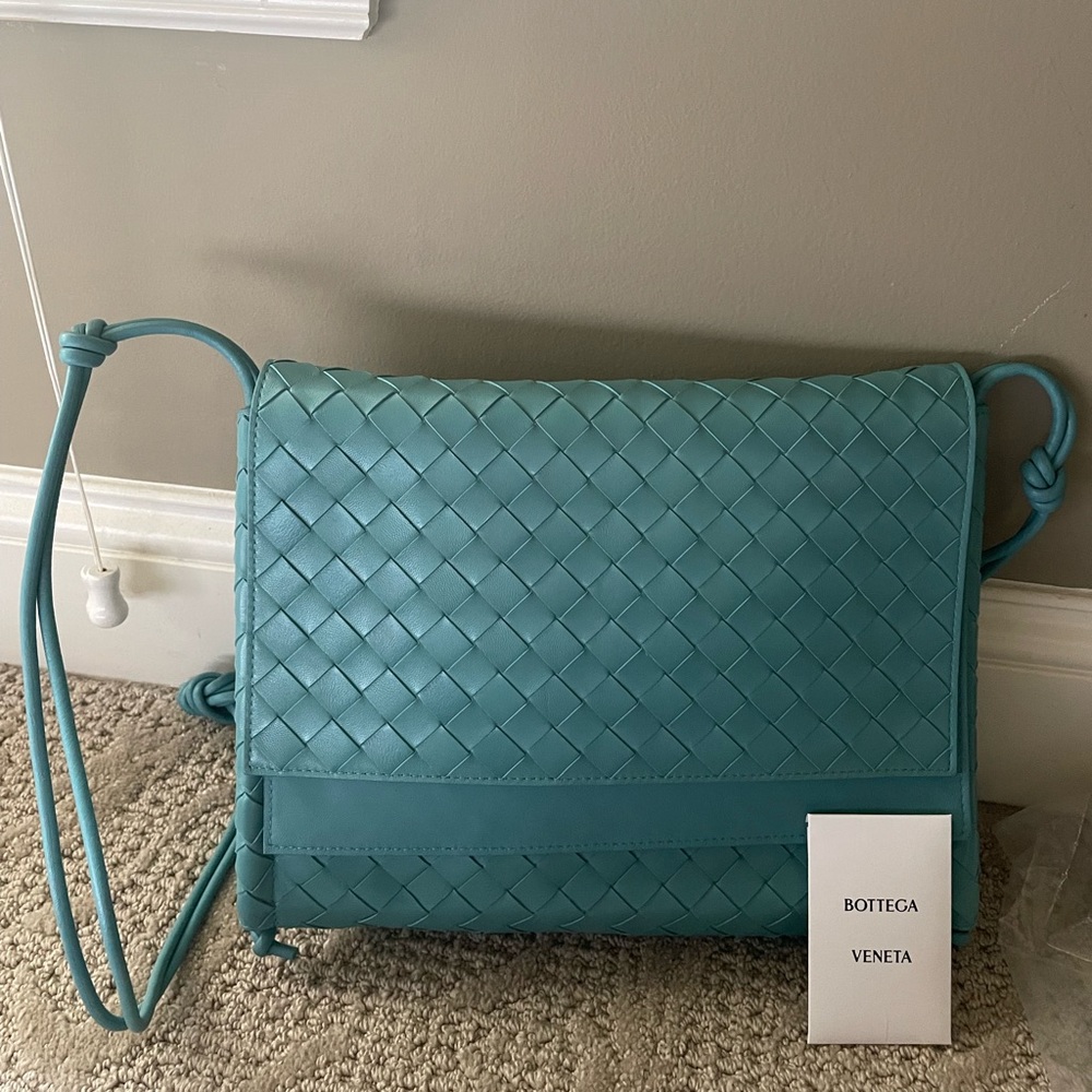 Bottega Venetta BV Fold Medium Crossbody Bag